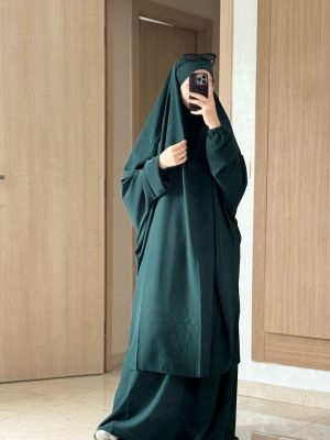 Jilbabs complet femme musulmane au Maroc